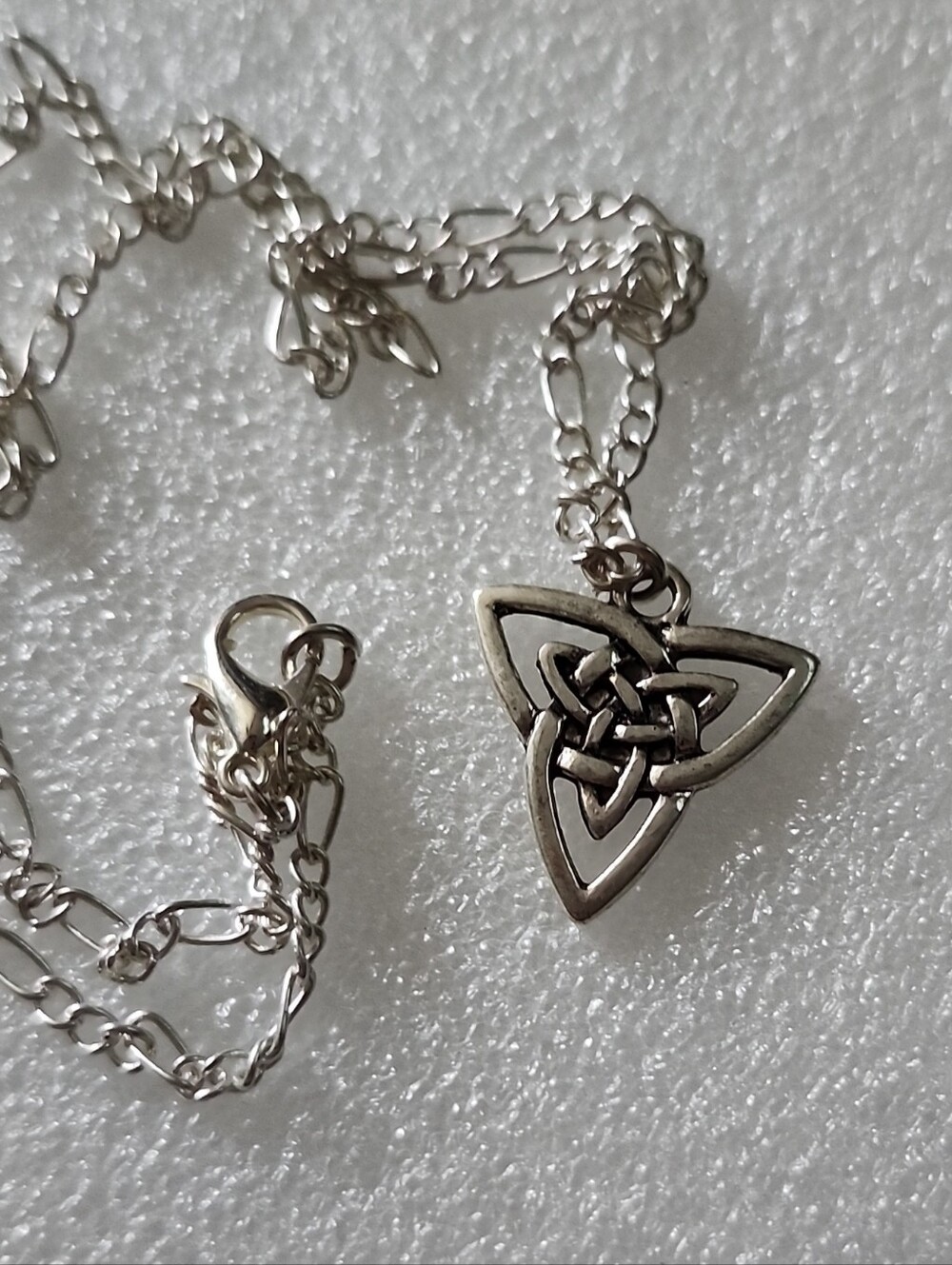 Hand Crafted Silver Celtic Trinity Knot Pendant Necklace